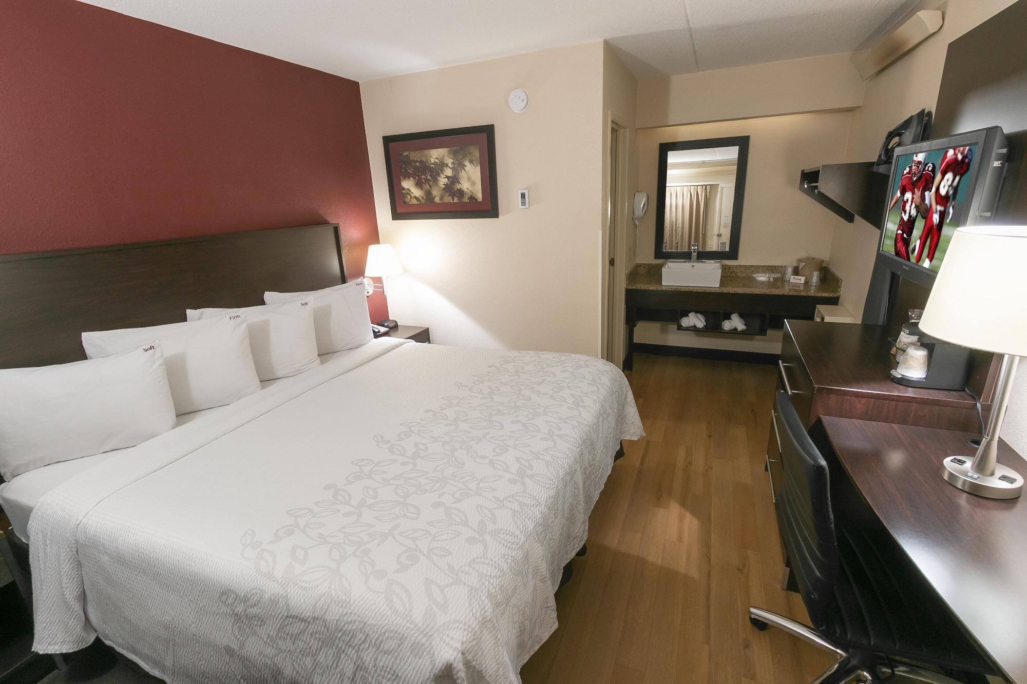 Red Roof Inn Plus+ Secaucus - Meadowlands Exterior foto