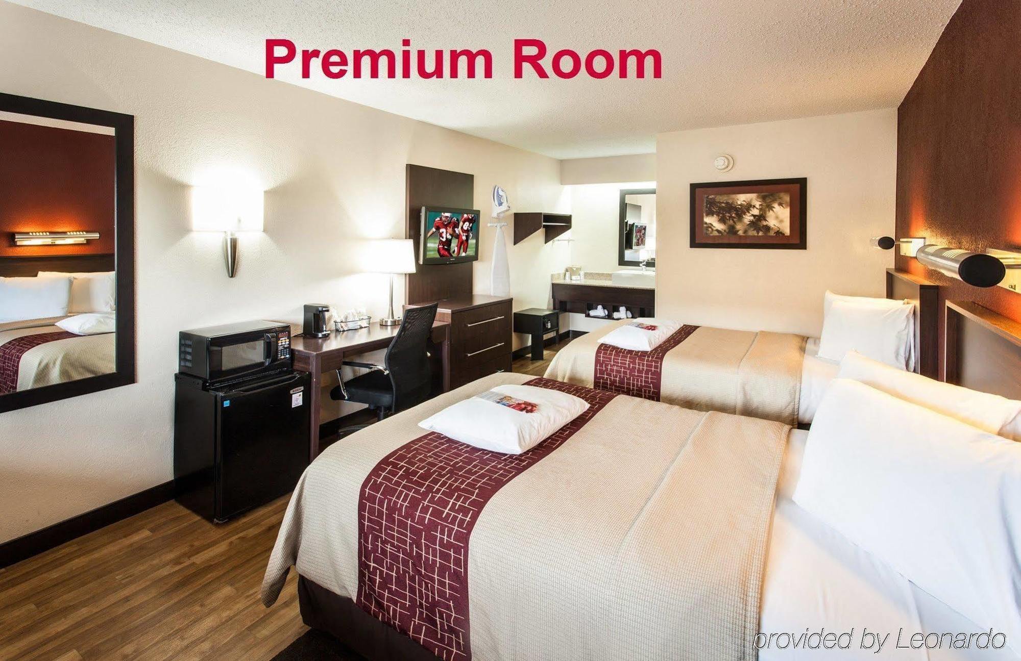Red Roof Inn Plus+ Secaucus - Meadowlands Exterior foto