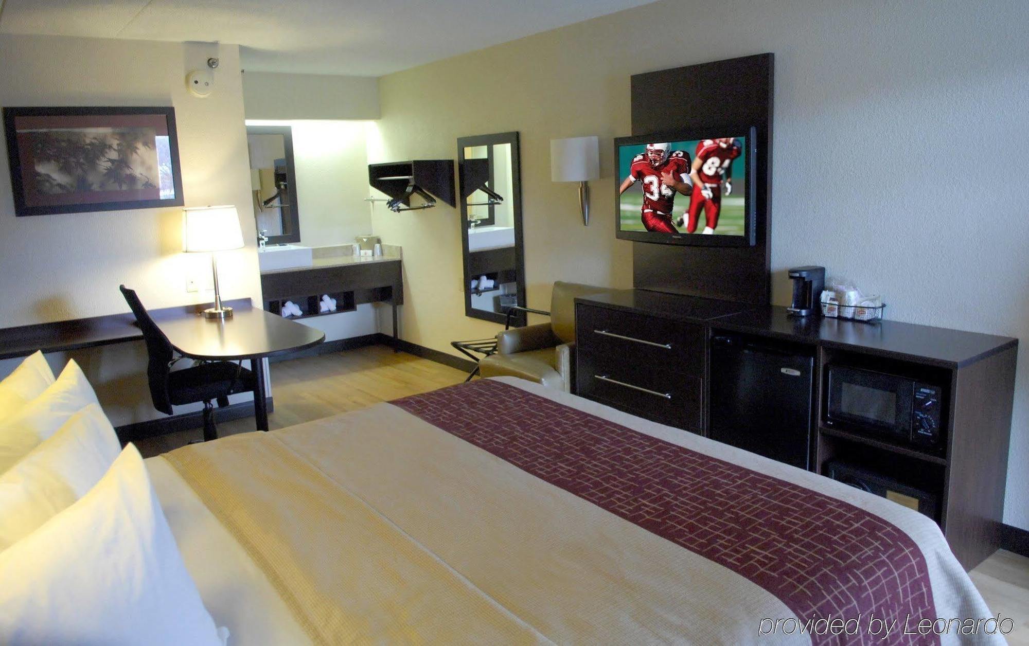 Red Roof Inn Plus+ Secaucus - Meadowlands Exterior foto